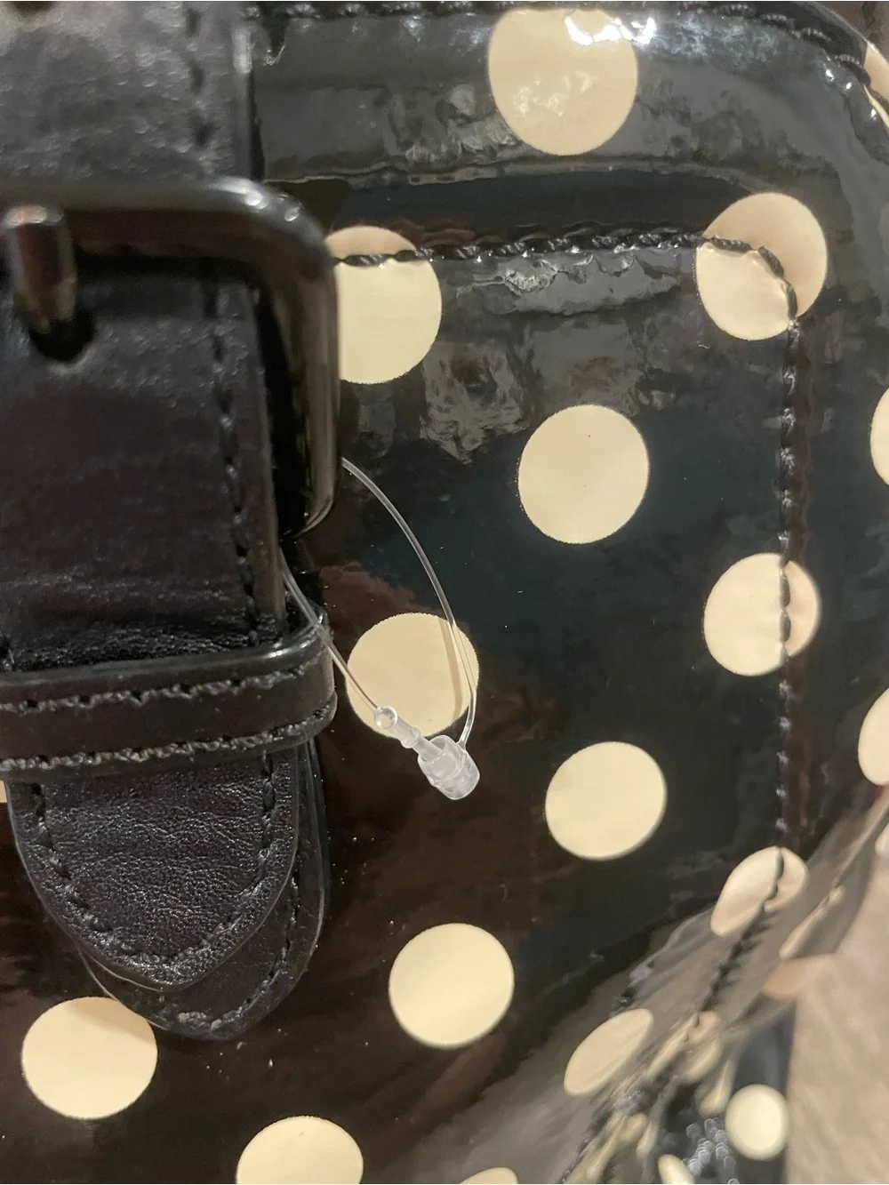 kate spade glossy polka